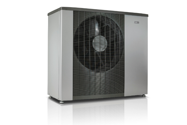 Tepelné čerpadlo systému vzduch-voda NIBE F2120 dosahuje energetické třídy A+++ a snižuje náklady na vytápění až o 80 % 