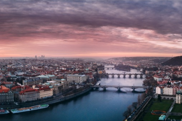 Jak vybrat nejhezčí místo pro bydlení v Praze (Photo by Jaromír Kavan on Unsplash)