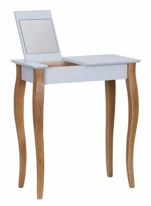 1. Toaletní stolek Dressing Table (Ragaba), masivní buk / MDF, 65 × 35 × 74 cm, cena 3 399 Kč, www.bonami.cz