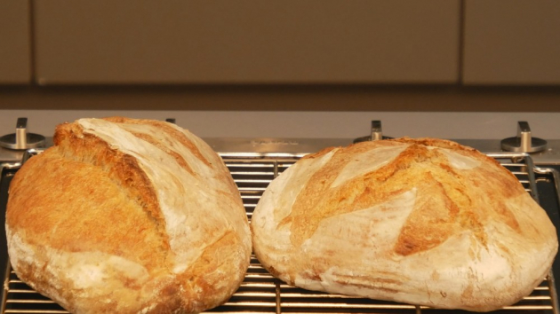 Upečte si kváskový chléb s Miele! Speciální díl online pořadu Miele Vařte doma jako šéf! o pečení kváskového chleba oslovil více než 260 000 uživatelů Facebooku