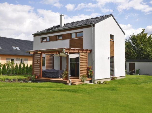 Montované rodinné domy vynikají rychlostí výstavby i přijatelnou pořizovací cenou. Konstrukční systém splňuje tuzemské normy i přísné normy tradičních zemí EU, www.rdrymarov.cz 
