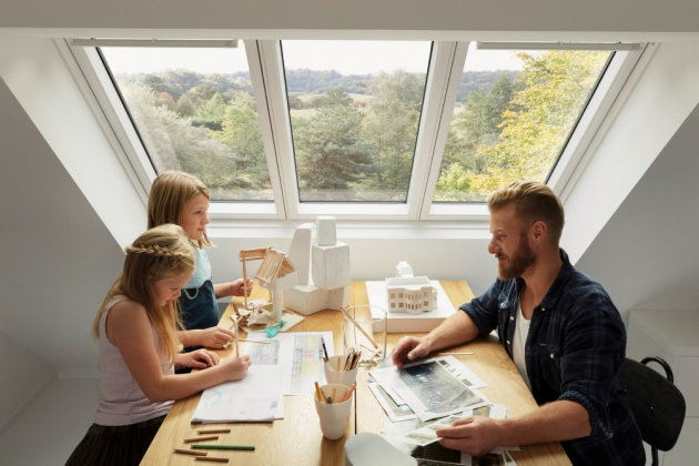 Dotace můžete čerpat i v případě, že střešní okno VELUX už máte a nechcete ho vyměnit za nové, pouze ho potřebujete doplnit o dálkové ovládání. 