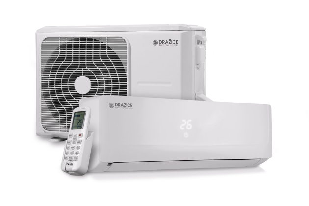 Moderní invertorová technologie plynule přizpůsobuje výkon požadované teplotě. Provoz se vyznačuje vynikající energetickou účinností chlazení A++ a topení A+. Vnitřní jednotka umožňuje dokonalé řízení proudu vzduchu nastavením vertikálních i horizontálních žaluzií a nastavením automatické nebo manuální rychlosti ventilátoru. Intuitivní ovladač s prosvíceným displejem nabízí několik komfortních režimů a řadu chytrých funkcí včetně časovače. Díky vestavnému snímači teploty může převzít funkci pokojového termostatu Moderní invertorová technologie plynule přizpůsobuje výkon požadované teplotě. Provoz se vyznačuje vynikající energetickou účinností chlazení A++ a topení A+. Vnitřní jednotka umožňuje dokonalé řízení proudu vzduchu nastavením vertikálních i horizontálních žaluzií a nastavením automatické nebo manuální rychlosti ventilátoru. Intuitivní ovladač s prosvíceným displejem nabízí několik komfortních režimů a řadu chytrých funkcí včetně časovače. Díky vestavnému snímači teploty může převzít funkci pokojového termostatu