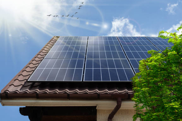 Střešní solární elektrárna Střešní solární elektrárna