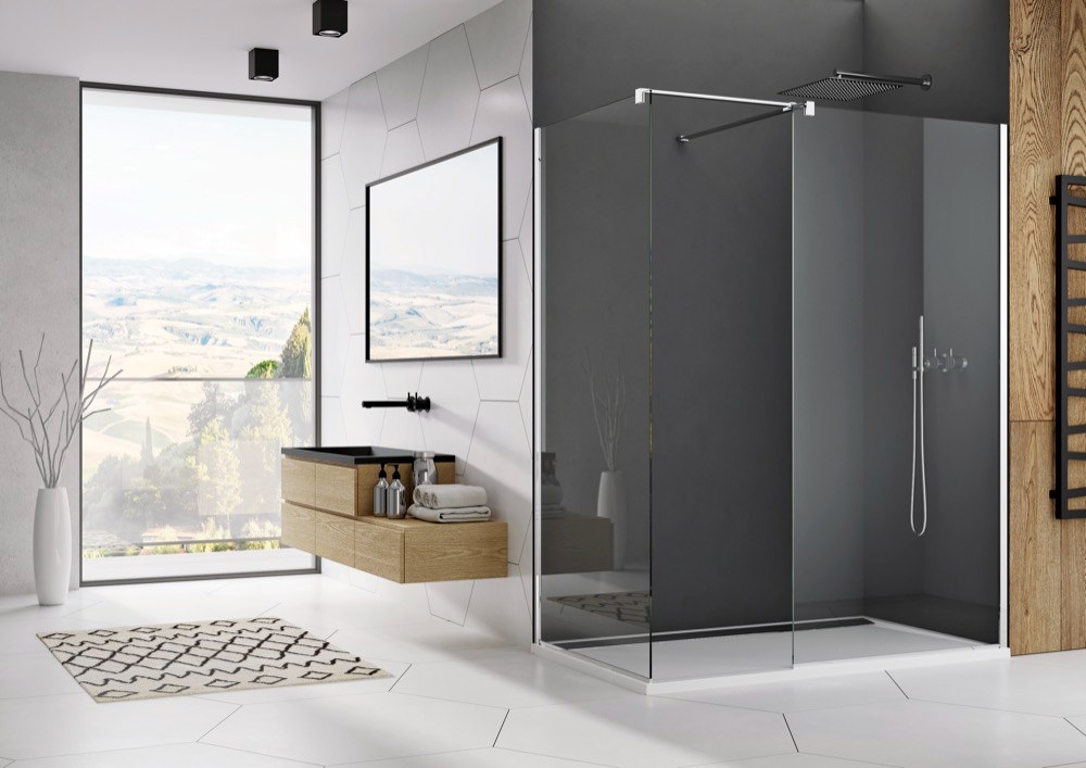 Sprchový kout Concept (SanSwiss), dvě pevné stěny s vyrovnávacím profilem a vzpěrami, aluchrom, čiré sklo