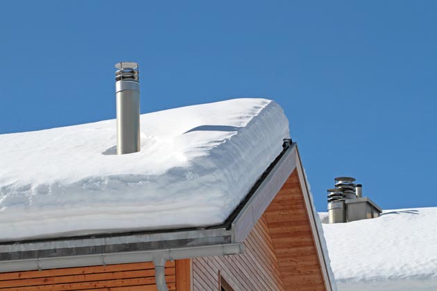 „ Protisněhová opatření na střechu? Ano, a nejen v horských oblastech „
