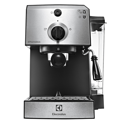 Pákový kávovar Easy presso, integrovaný zpěňovač mléka, automatické vypnutí po 30 minutách, cena 2 979 Kč