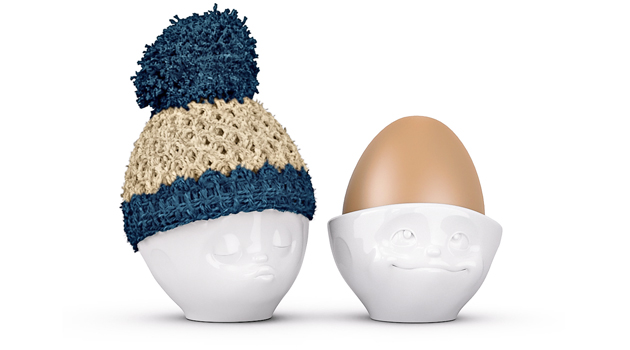 Háčkovaná čepice na vajíčko Egg cup hat winter, vlna myboshi, cena 145 Kč