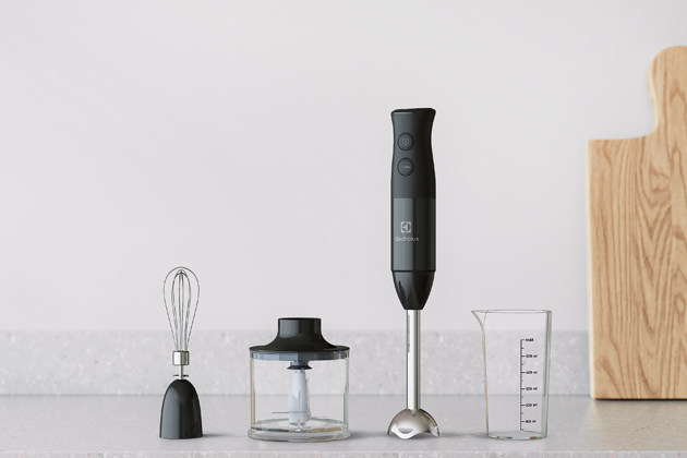 Tyčový mixér Create 4, šlehací metla, sekáček, odměrka, cena 1 224 Kč, www.electrolux.cz