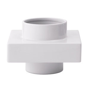 Hravá váza S2 Small z kolekce Deko Object, keramika, 16 × 16 cm, výška 12 cm, cena 1 125 Kč,