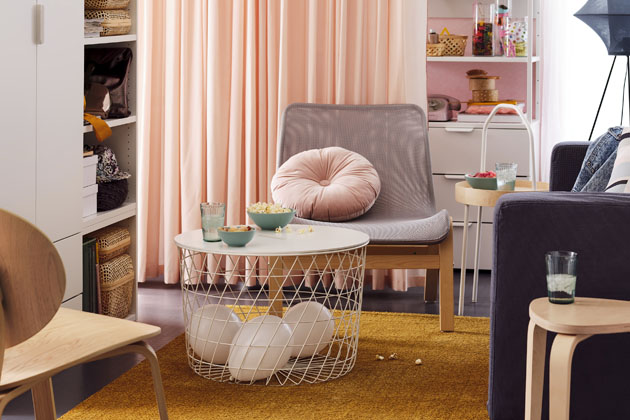 Stolek Kvistbro s úložným prostorem, Ø 44 cm, výška 42 cm, cena 699 Kč, www.ikea.cz Stolek Kvistbro s úložným prostorem, Ø 44 cm, výška 42 cm, cena 699 Kč, www.ikea.cz