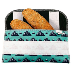Obal na svačinu Dvojrohlík, 100% polyester, 25 × 11 cm, suchý zip, cena 230 Kč