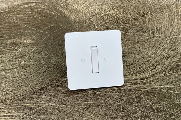 Vypínač AVANT bílý jednoklapka