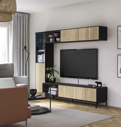 TV sestava Vittsjö, lakovaná ocel, tvrzené sklo, 202 × 26 × 175 cm, cena 4 570 Kč