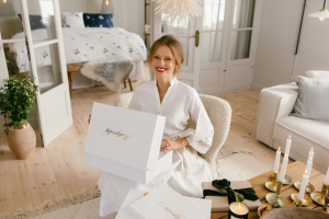 Zuzana Osako, ilustrátorka a zakladatelka značky Tradice, a její syn Luigi Osako, student grafiky v Tokiu