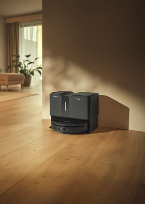 Robotický vysavač SRV 9790BK s multifunkční stanicí, dva rotační mopy, cena 17 999 Kč