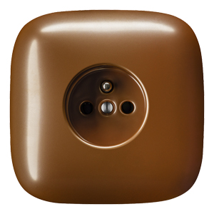 Porcelánová zásuvka z řady Pura v měděné barvě s vyšší optickou hloubkou, cena 1 319 Kč