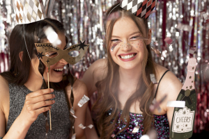 Rekvizity do fotokoutku Silvestr, cena 89 Kč / 10 ks