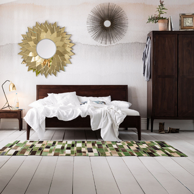 Postel Brooklyn Walnut z&nbsp;&scaron;&iacute;&scaron;amov&eacute;ho dřeva, 160 &times; 200&thinsp;cm, cena 44&nbsp;990&thinsp;Kč