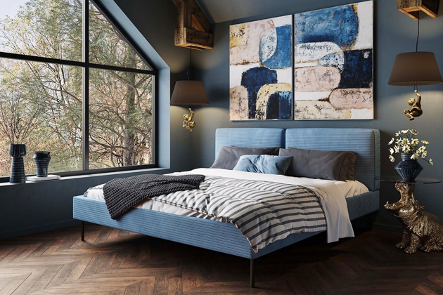 Postel s&nbsp;modr&yacute;m man&scaron;estrov&yacute;m potahem East Side Cord, cena od&nbsp;36&nbsp;990&thinsp;Kč