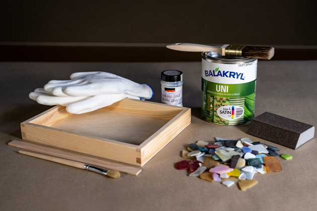 Stalové servírování: jak na mozaikový podnos