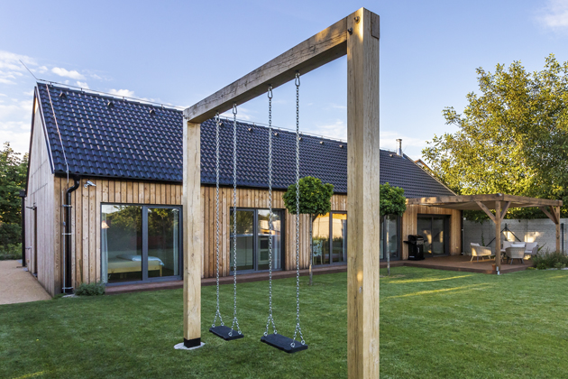 Rodinn&yacute; dům 4+kk na kl&iacute;č, zastavěn&aacute; plocha 127 m2, užitn&aacute; plocha 119 m2