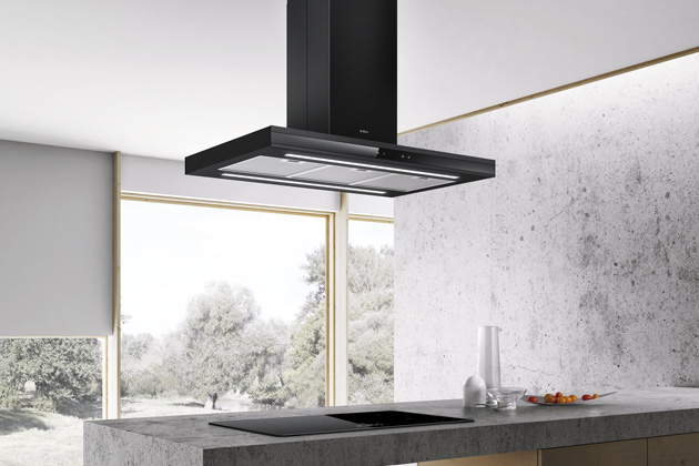 Kom&iacute;nov&yacute; odsavač Adele BL MAT/6, lakovan&yacute; kov, v&yacute;kon až 630 m3/h, cena 13&nbsp;490&thinsp;Kč