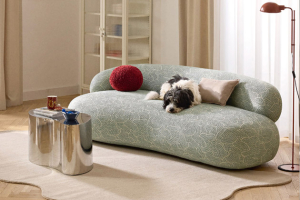 Ručně tkaný koberec Wavy, 100% polyester s velmi měkkou strukturou, 180 × 110 cm, výška vlasu 0,7 cm, cena 6 349 Kč