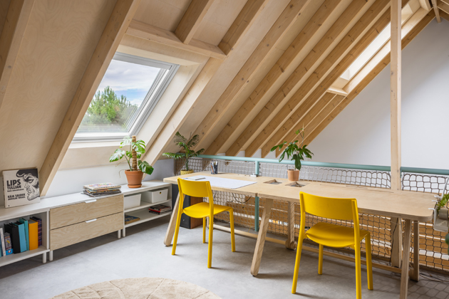 Dům pln&yacute; světla, kam na n&aacute;v&scaron;těvu můžete přijet i parn&iacute;kem