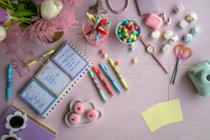 Nechte své nápady plynout. Edice Pilot G-2 Flow přináší barvy a energii na váš pracovní stůl