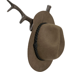 N&aacute;stěnn&yacute; vě&scaron;&aacute;k ze s&eacute;rie Antler, lakovan&aacute; ocel, d&eacute;lka 35 cm, cena 639 Kč