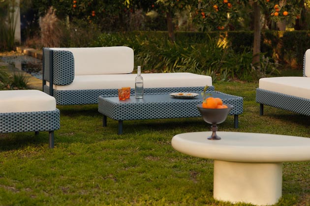 Modul&aacute;rn&iacute; zahradn&iacute; &scaron;ezlong s ochrann&yacute;m potahem Hani, 49 199 Kč