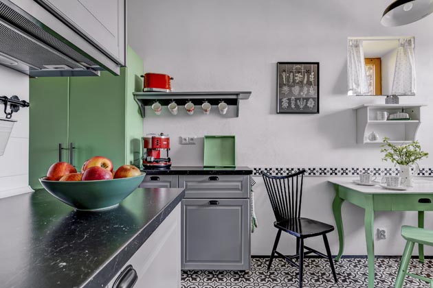 Nejčerstvěj&scaron;&iacute; př&iacute;růstek v&nbsp;nab&iacute;dce Apartm&aacute;nů kocourek dostal do&nbsp;v&iacute;nku hr&aacute;&scaron;kově zelen&eacute; vybaven&iacute; a&nbsp;mimoř&aacute;dně kreativn&iacute; podlahu. A&nbsp;přestože je poměrně mal&yacute;, vyladěn&yacute; je do&nbsp;posledn&iacute;ho (botanick&eacute;ho) detailu