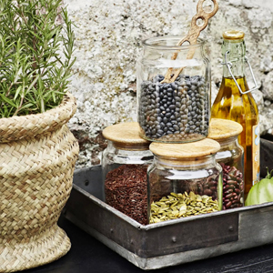 Skleněn&eacute; d&oacute;zy Wooden Lid, 650 ml, dřevěn&eacute; v&iacute;čko s těsněn&iacute;m, cena 399 Kč