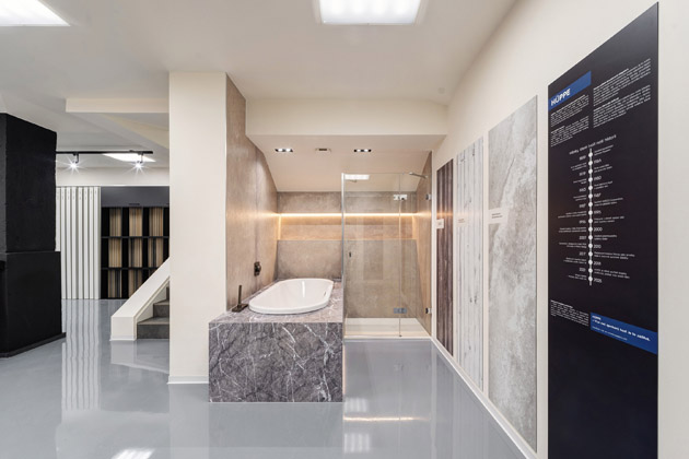 Nov&yacute; showroom HUB IN BATH v Karl&iacute;ně