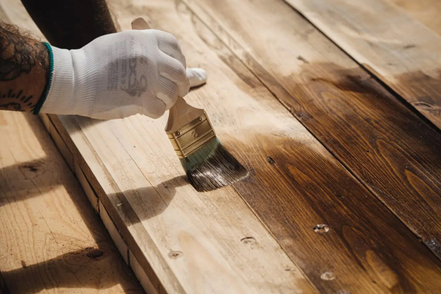 Co se zbyl&yacute;mi prkny? Vyrobte z nich gauč!