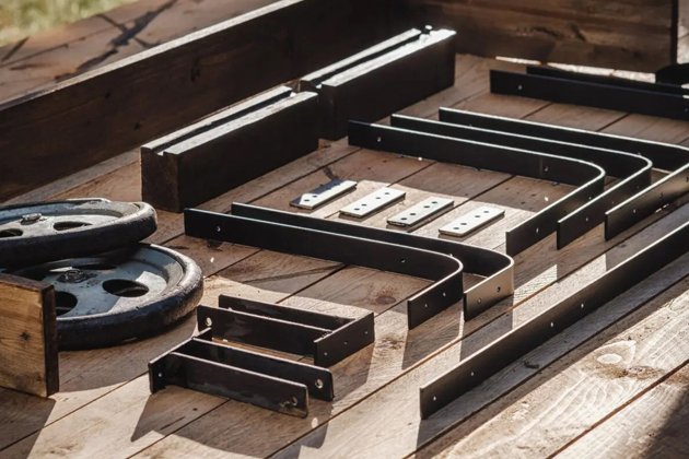 Co se zbyl&yacute;mi prkny? Vyrobte z nich gauč!