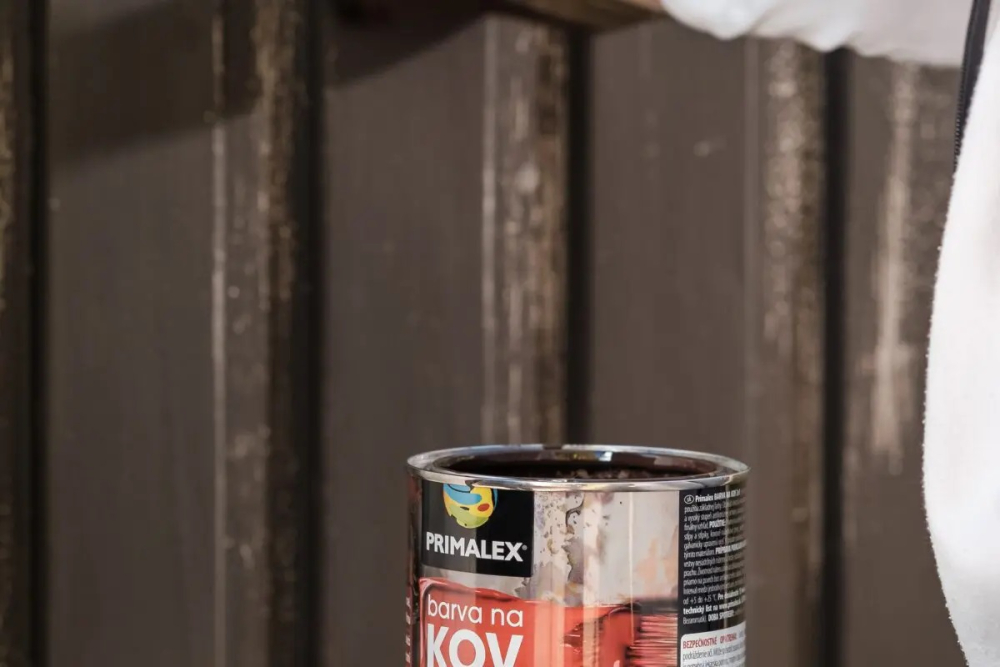 Dejte sbohem rzi! Jak na renovaci gar&aacute;žov&yacute;ch vrat