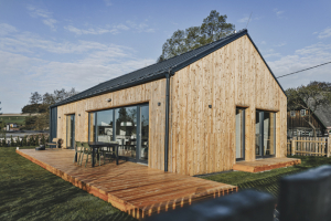 Skandinávská chalupa v podhůří Krkonoš