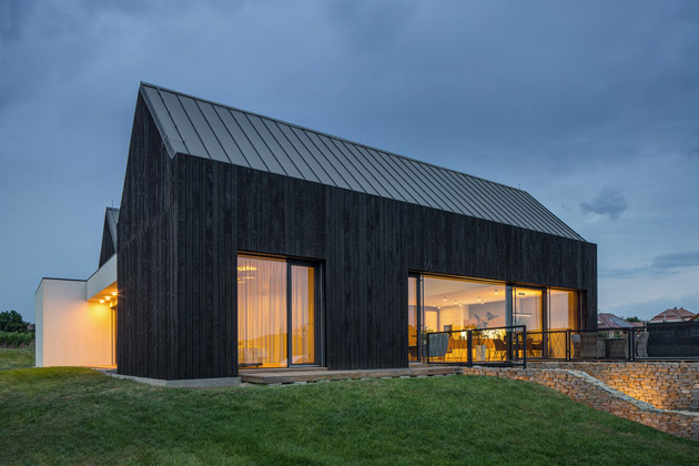 Dům Dvě věže s krytinou SATJAM Rapid, autor projektu: boq architekti