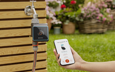 Ř&iacute;zen&eacute; zavlažov&aacute;n&iacute; Gardena Smart, set včetně poč&iacute;tače a senzoru, cena 6 790 Kč