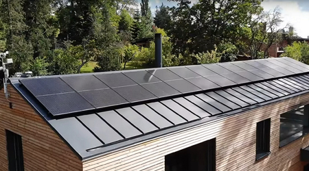 Fotovoltaick&aacute; elektr&aacute;rna pro rodinn&yacute; dům od&nbsp;n&aacute;vrhu, z&iacute;sk&aacute;n&iacute; povolen&iacute;, vyř&iacute;zen&iacute; dotac&iacute; až po&nbsp;samotnou instalaci, 