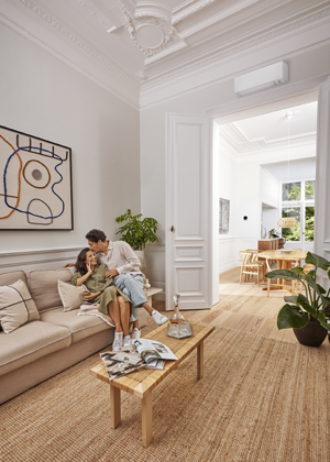 Energeticky &uacute;činn&eacute; tepeln&eacute; čerpadlo na&nbsp;principu vzduch-vzduch  Perfera (Daikin) s&nbsp;dvojitou klapkou, detekc&iacute; pohybu a&nbsp;funkc&iacute; Heat Boost, 
